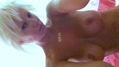 Julia Alexandratou live