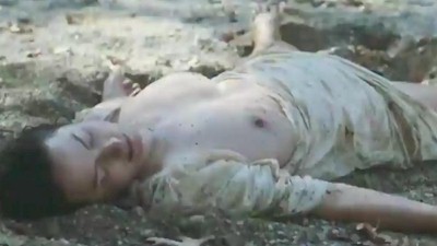 Amalia Kavali topless